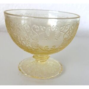 Vintage Hazel Atlas Florentine Tall Sherbet Bowl Champagne Glass Yellow 3" VGUC
